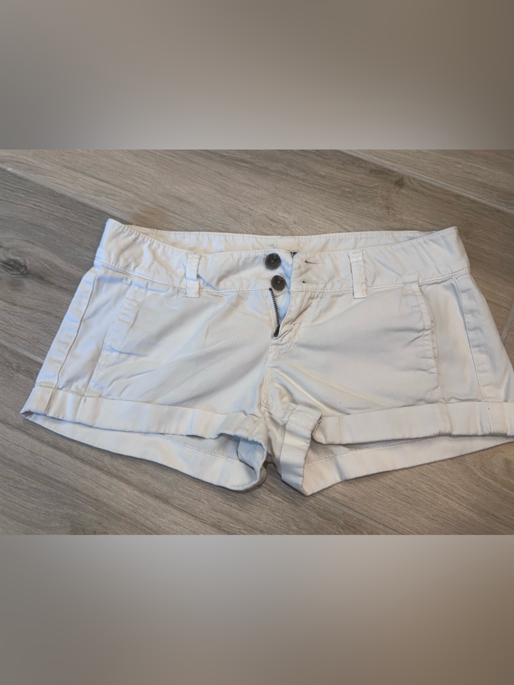 Express White Women's Cotton Blend Shorts with Zip Fly